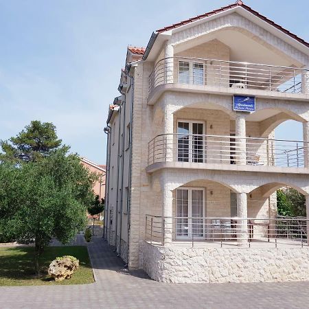 Apartments Palaca Sunca Srima Dış mekan fotoğraf